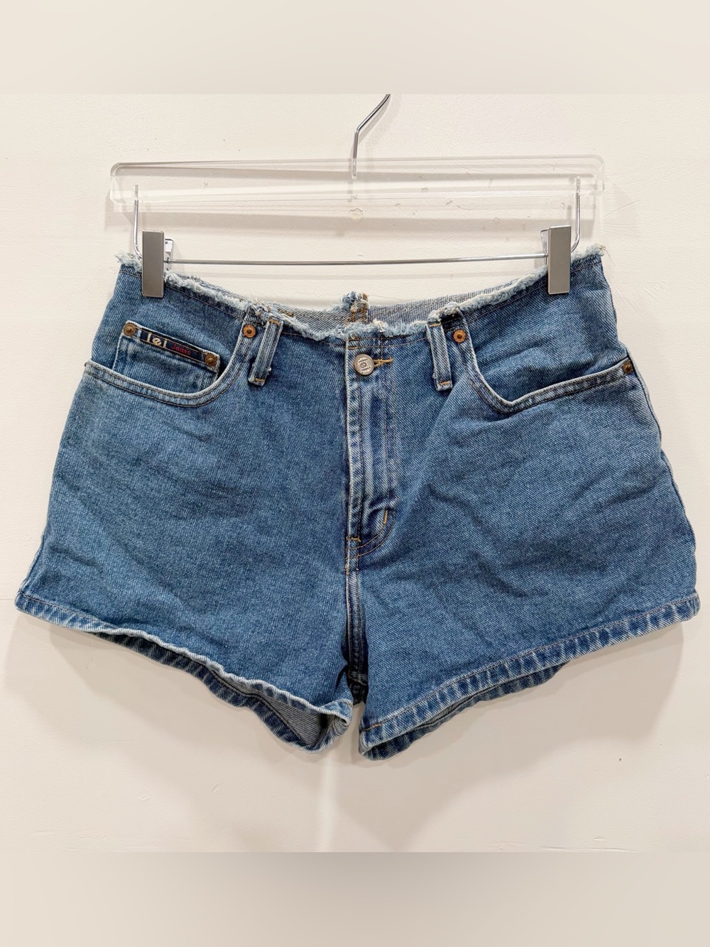 L.E.I. Vintage Denim Jean Shorts Medium Wash Size 9 Raw Fringe Waist